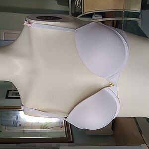Victoria's Secret White Bra with Gold Detail ❤️